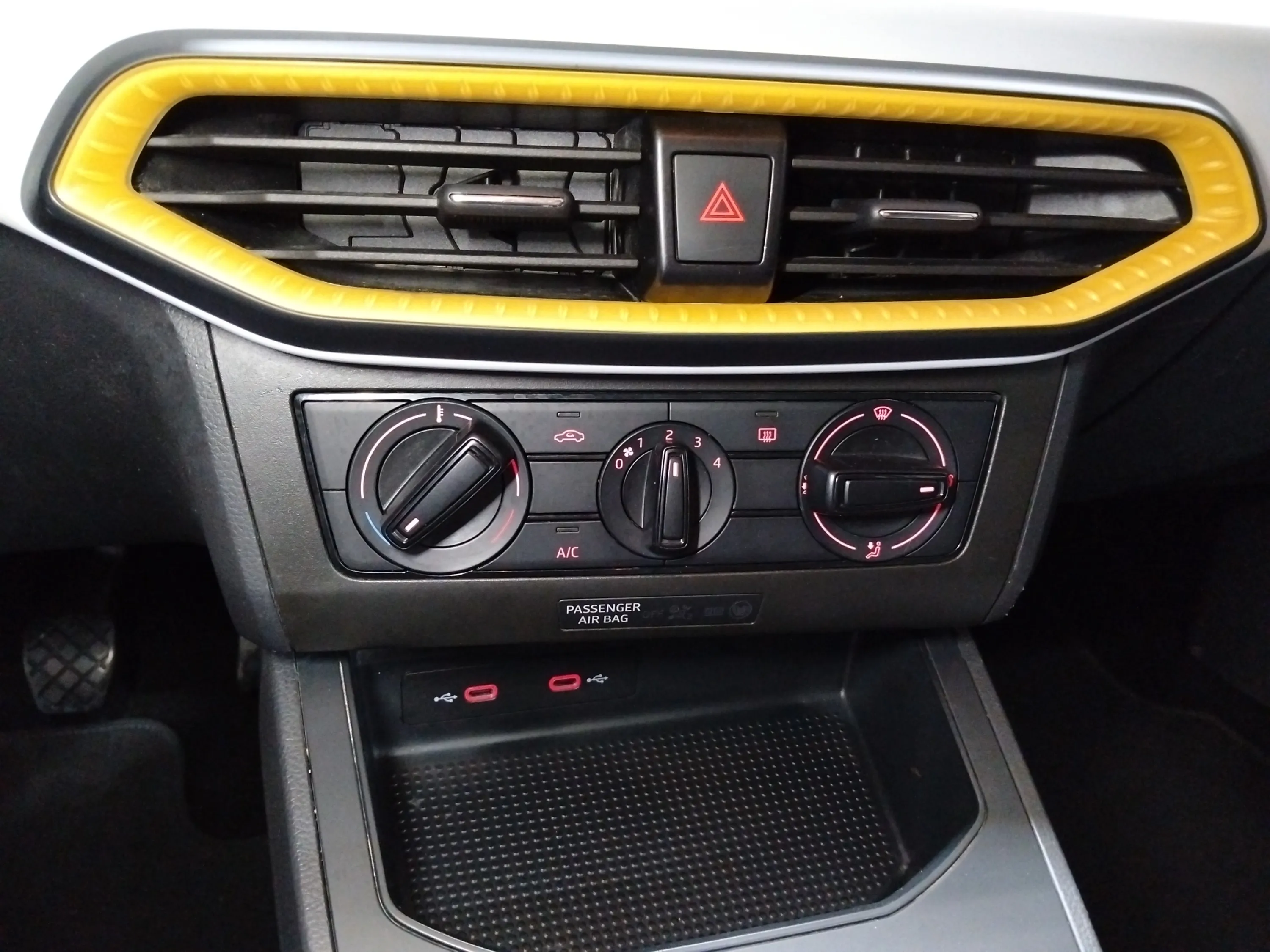 SEAT Ibiza 1.0 MPI Reference - foto 21