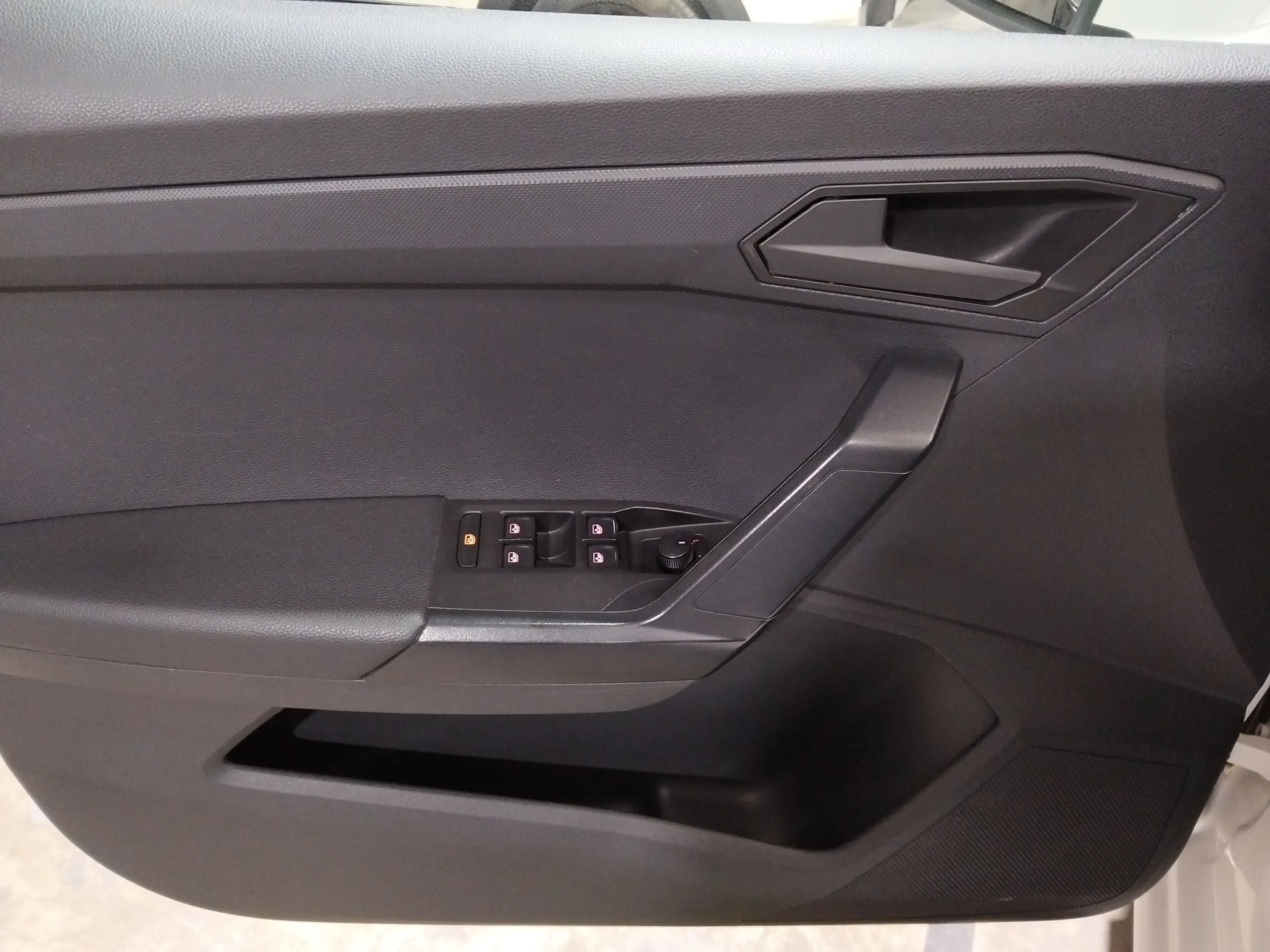 SEAT Ibiza 1.0 MPI Reference - foto 19