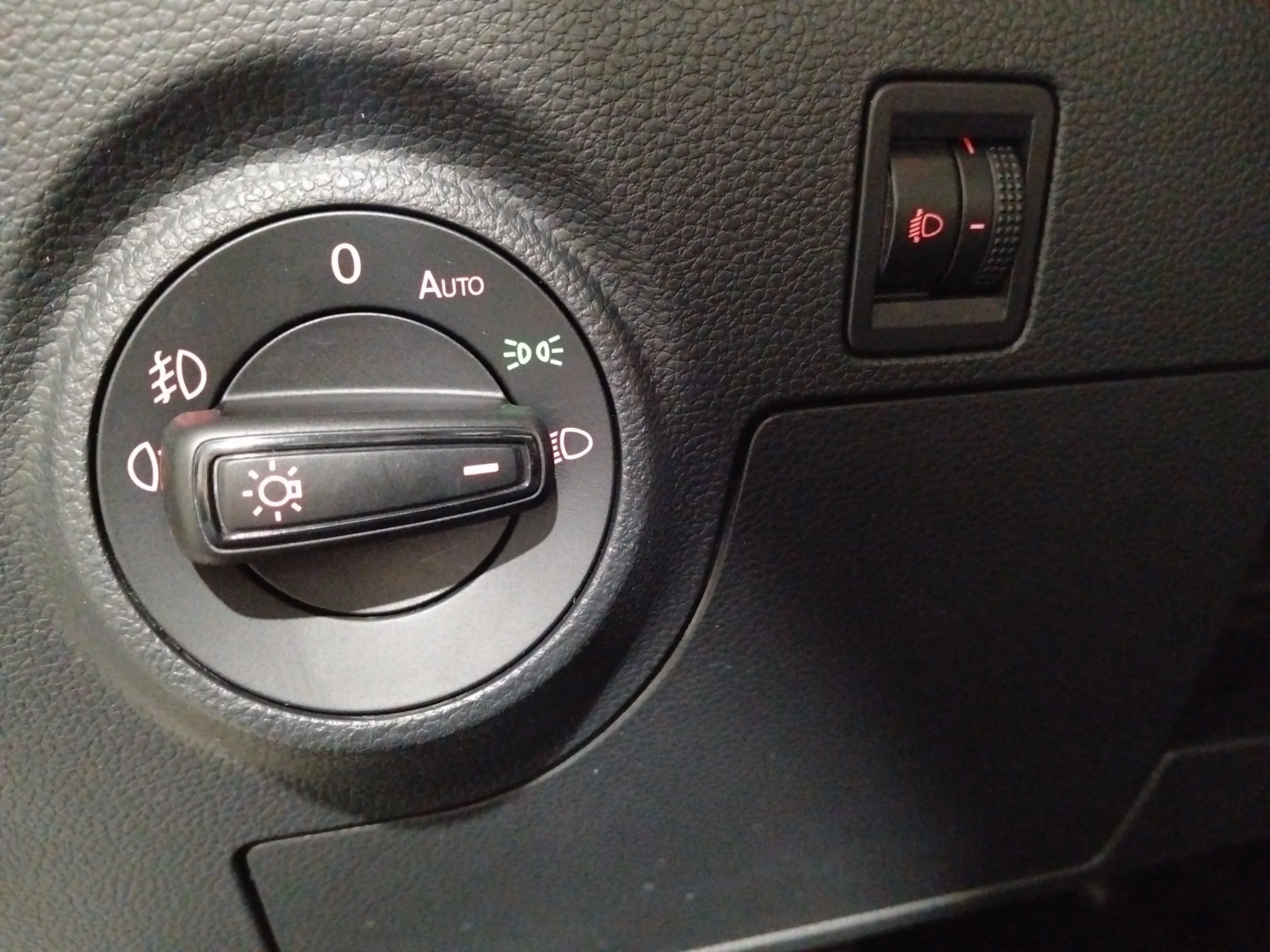 SEAT Ibiza 1.0 MPI Reference - foto 27