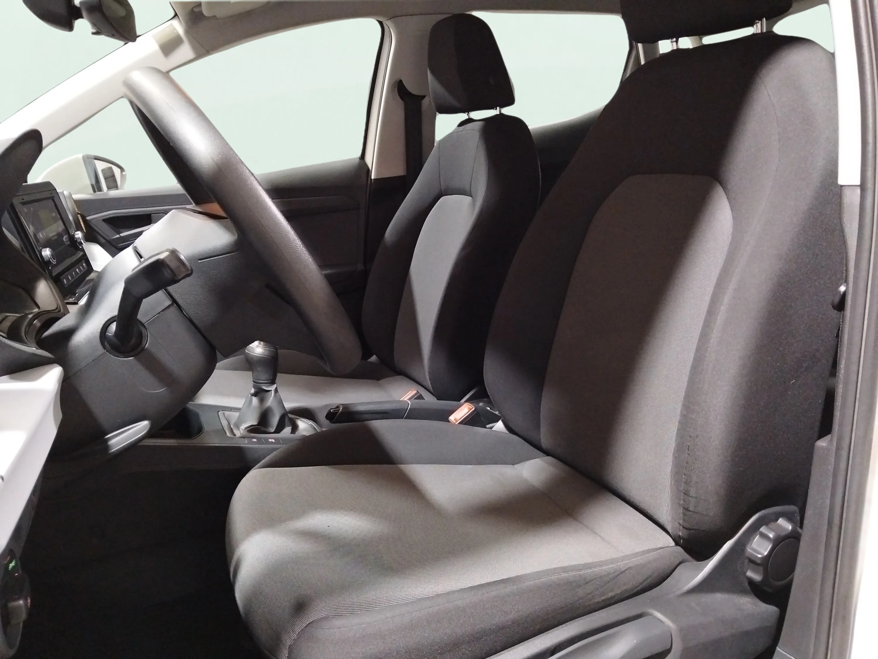 SEAT Ibiza 1.0 MPI Reference - foto 14