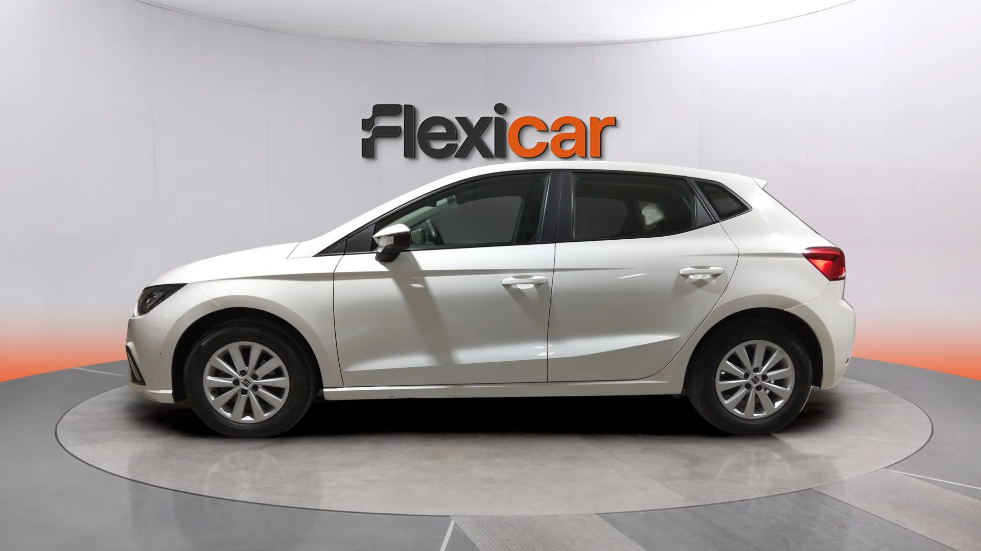 SEAT Ibiza 1.0 MPI Reference - foto 4