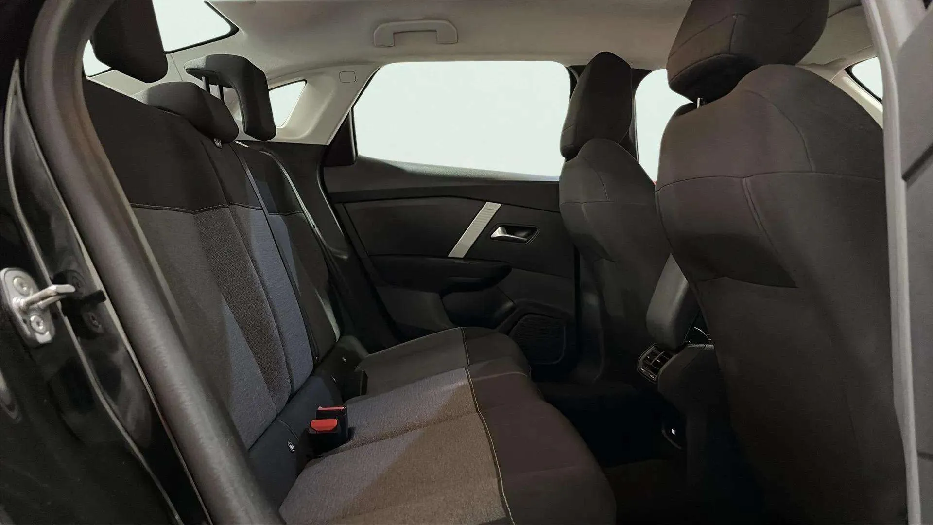 Citroën C4 X Hybrid 136 e-DCS6 Plus - foto 14