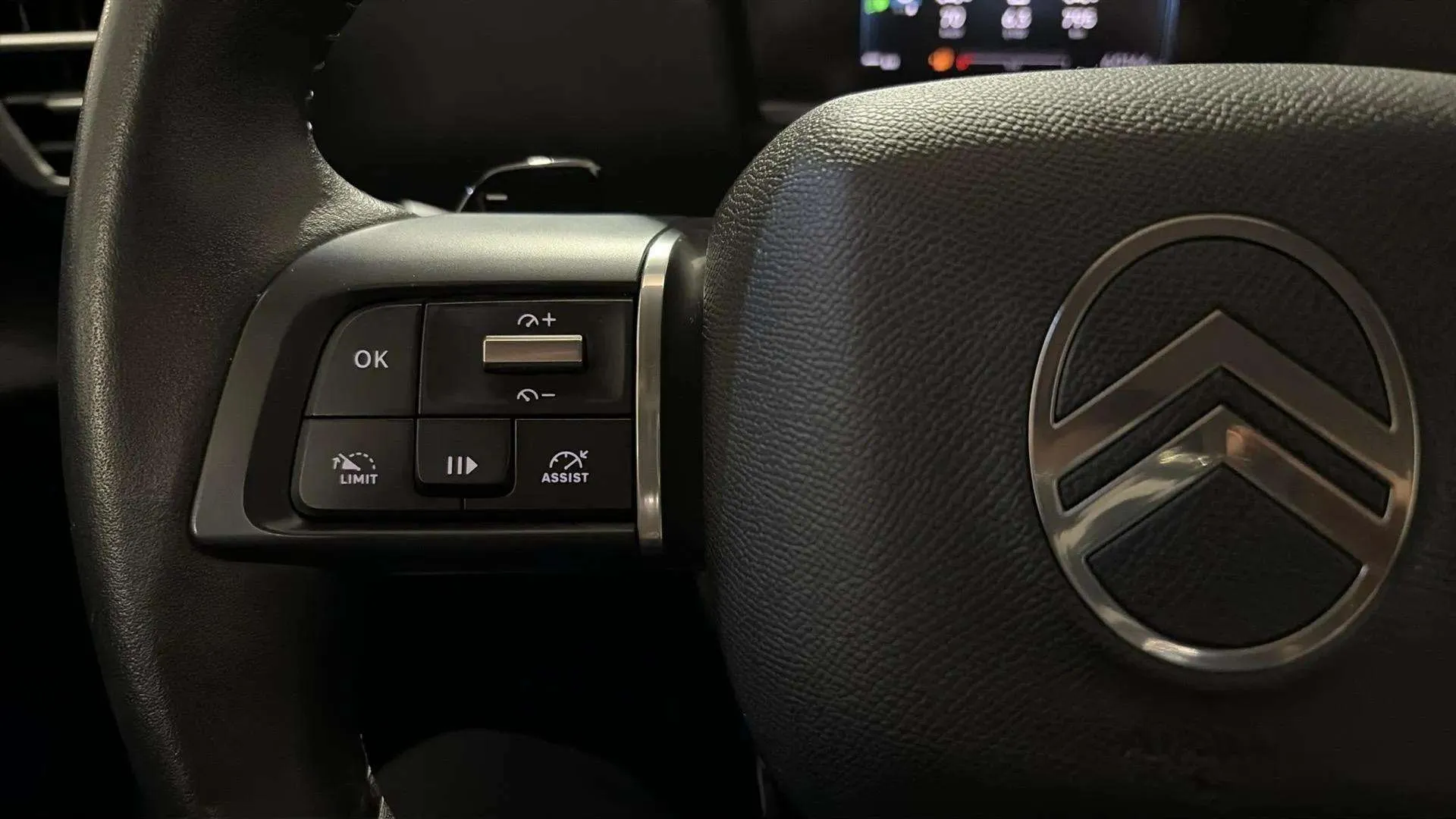 Citroën C4 X Hybrid 136 e-DCS6 Plus - foto 19