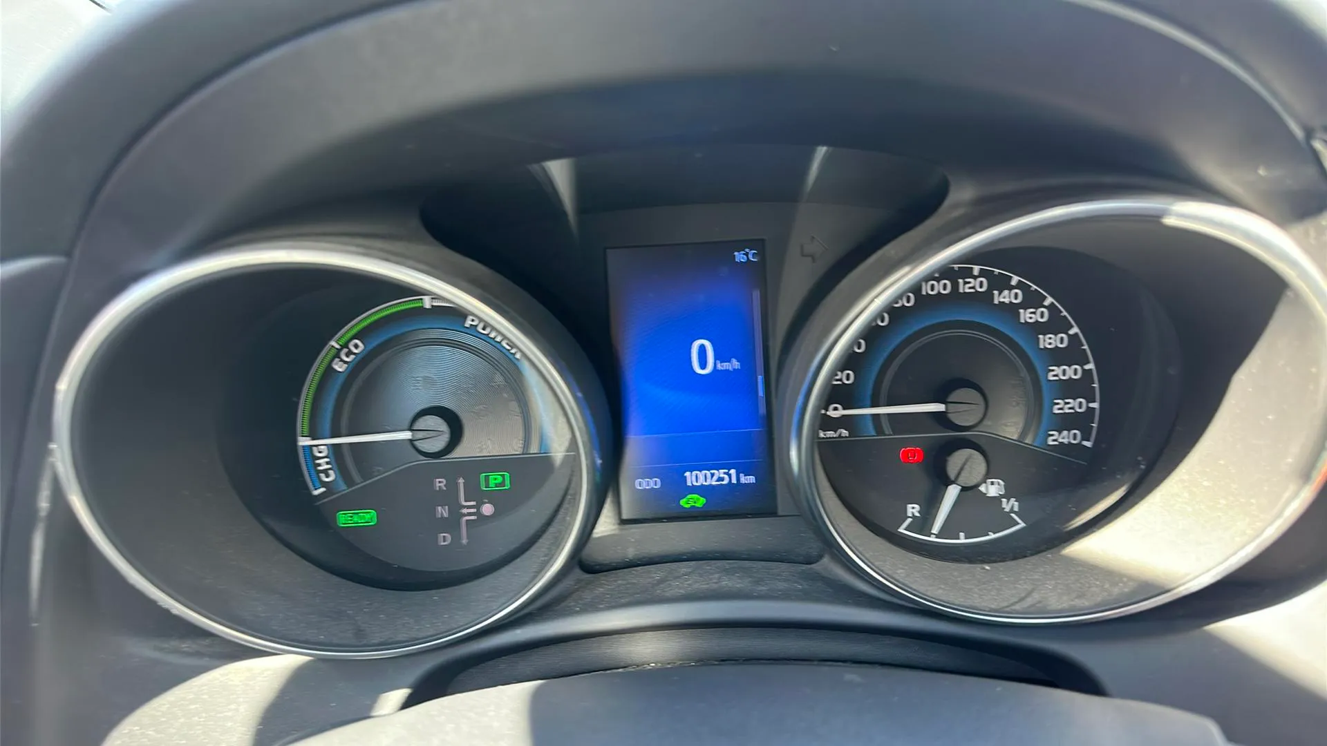 Toyota Auris 1.8 140H Hybrid Feel! - foto 20