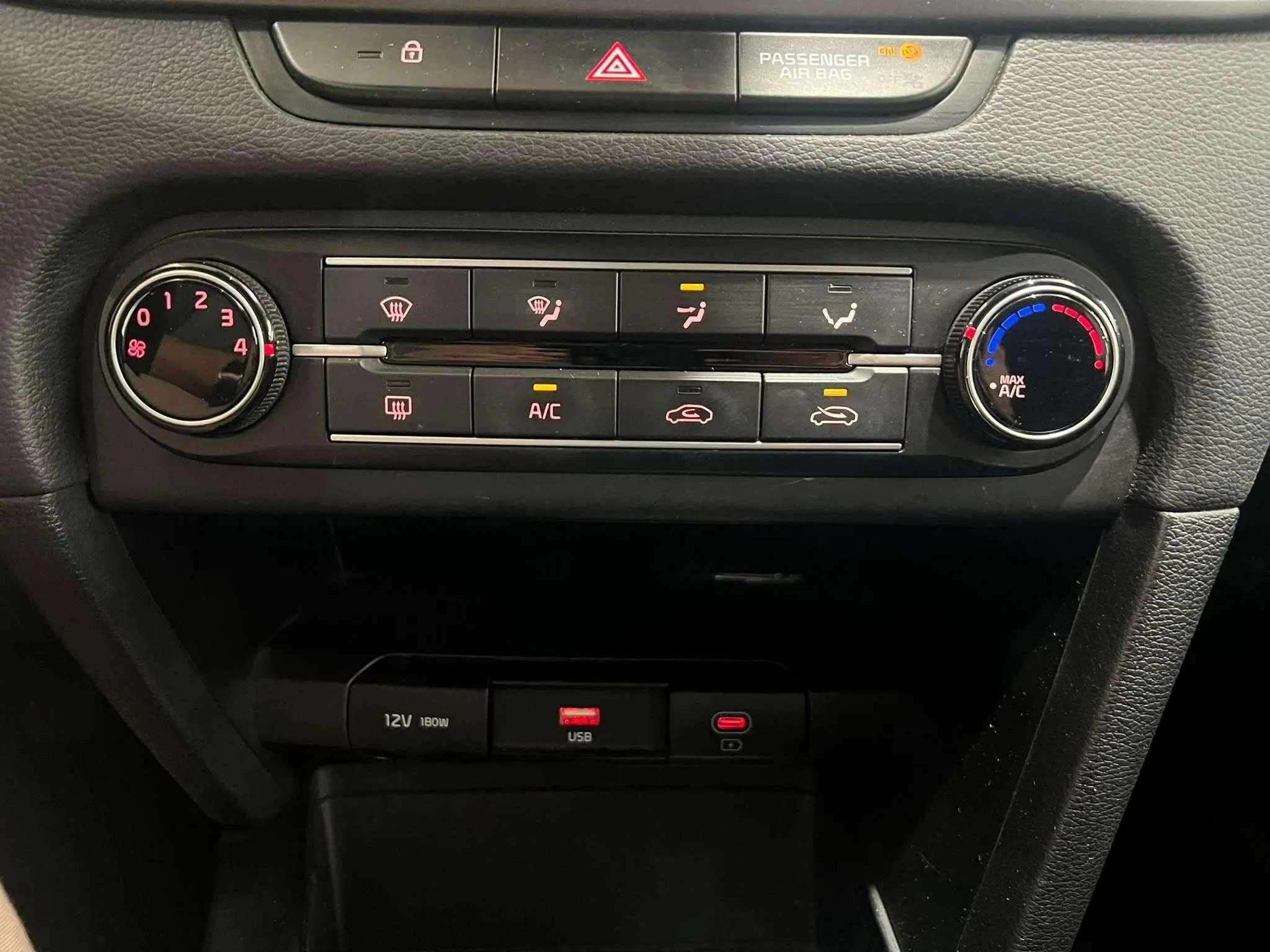 Kia XCeed 1.0 T-GDi Concept - foto 21