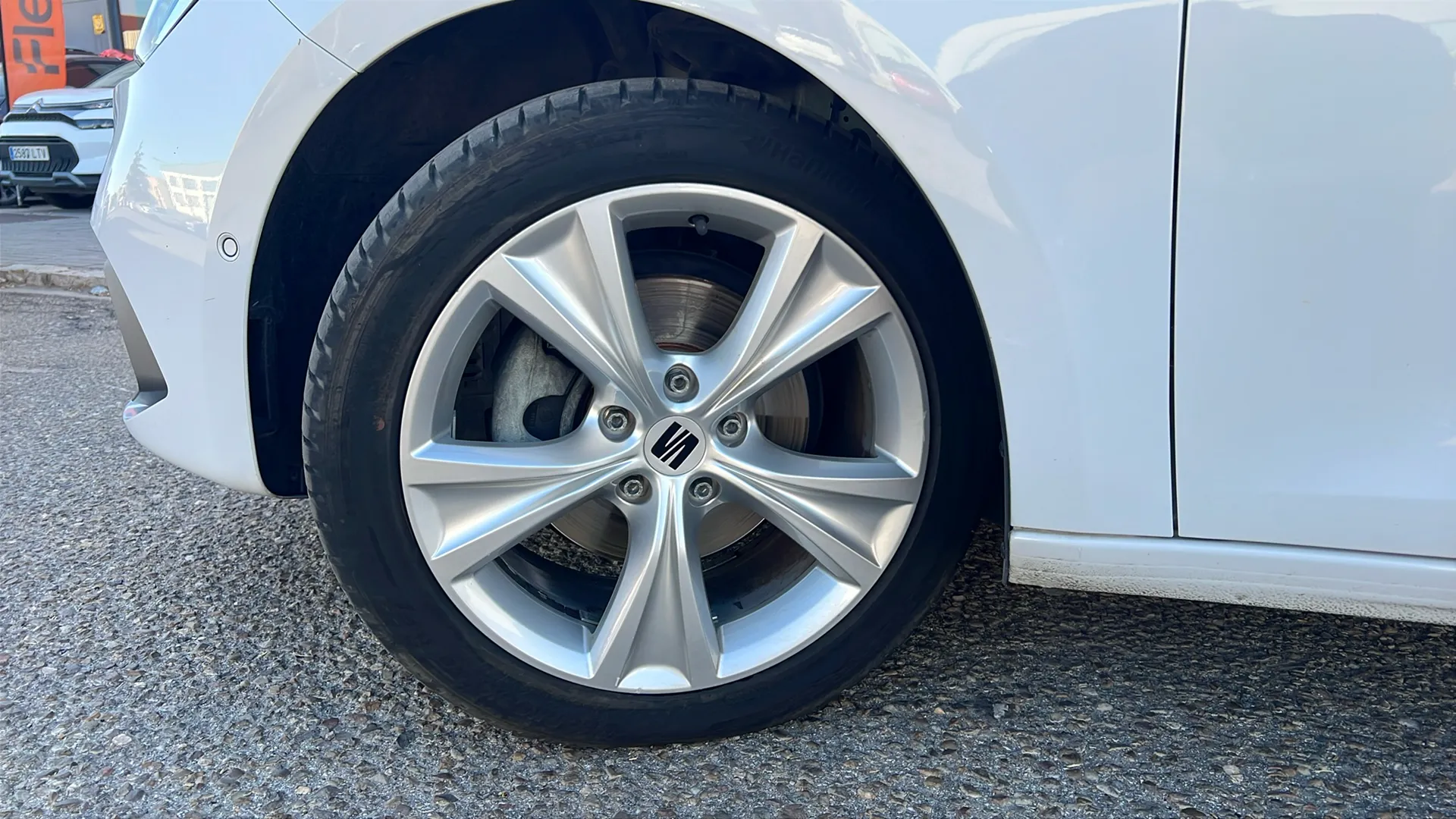 SEAT León 1.0 TSI FR 25 Aniversario - foto 27