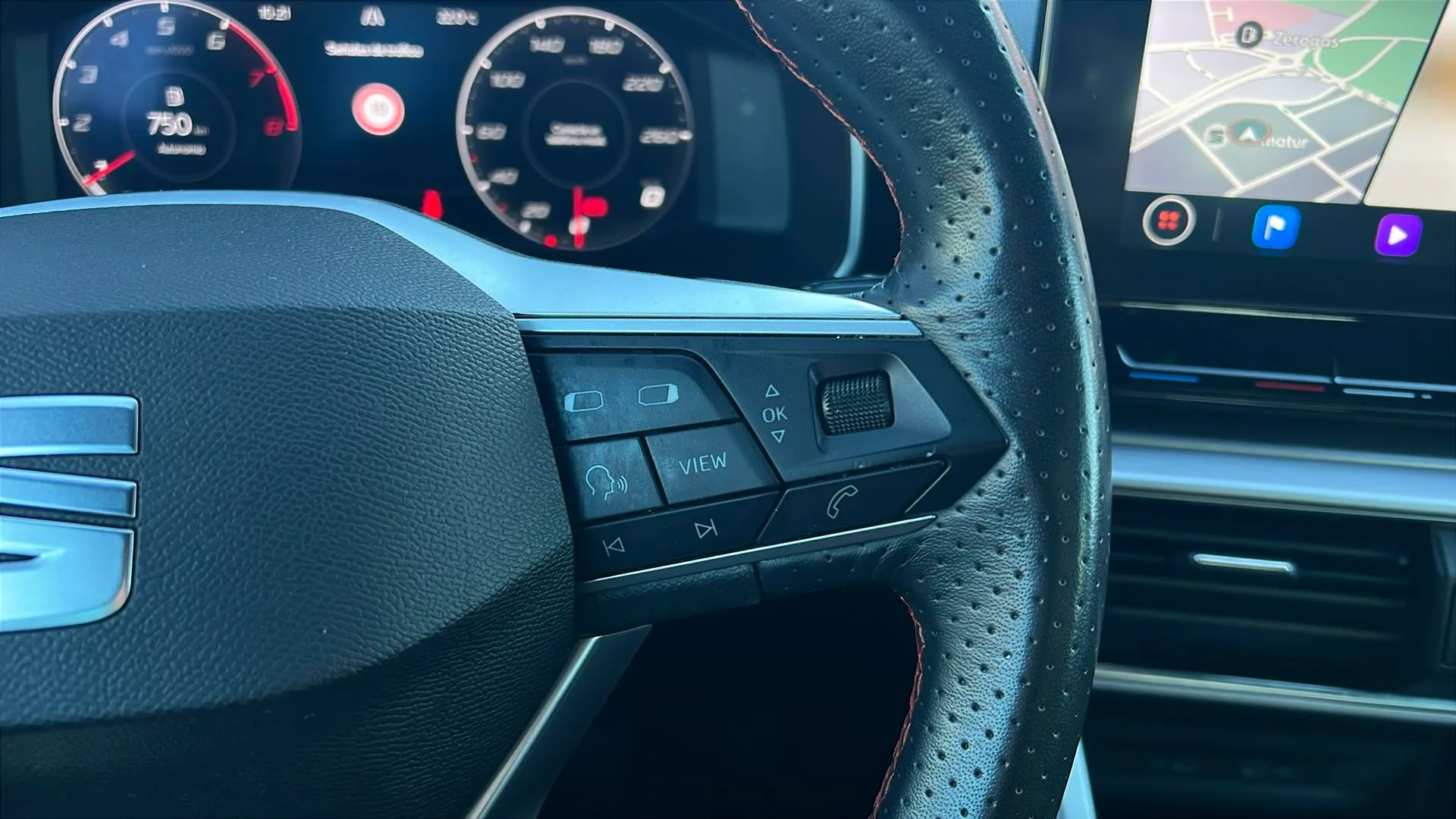 SEAT León 1.0 TSI FR 25 Aniversario - foto 15