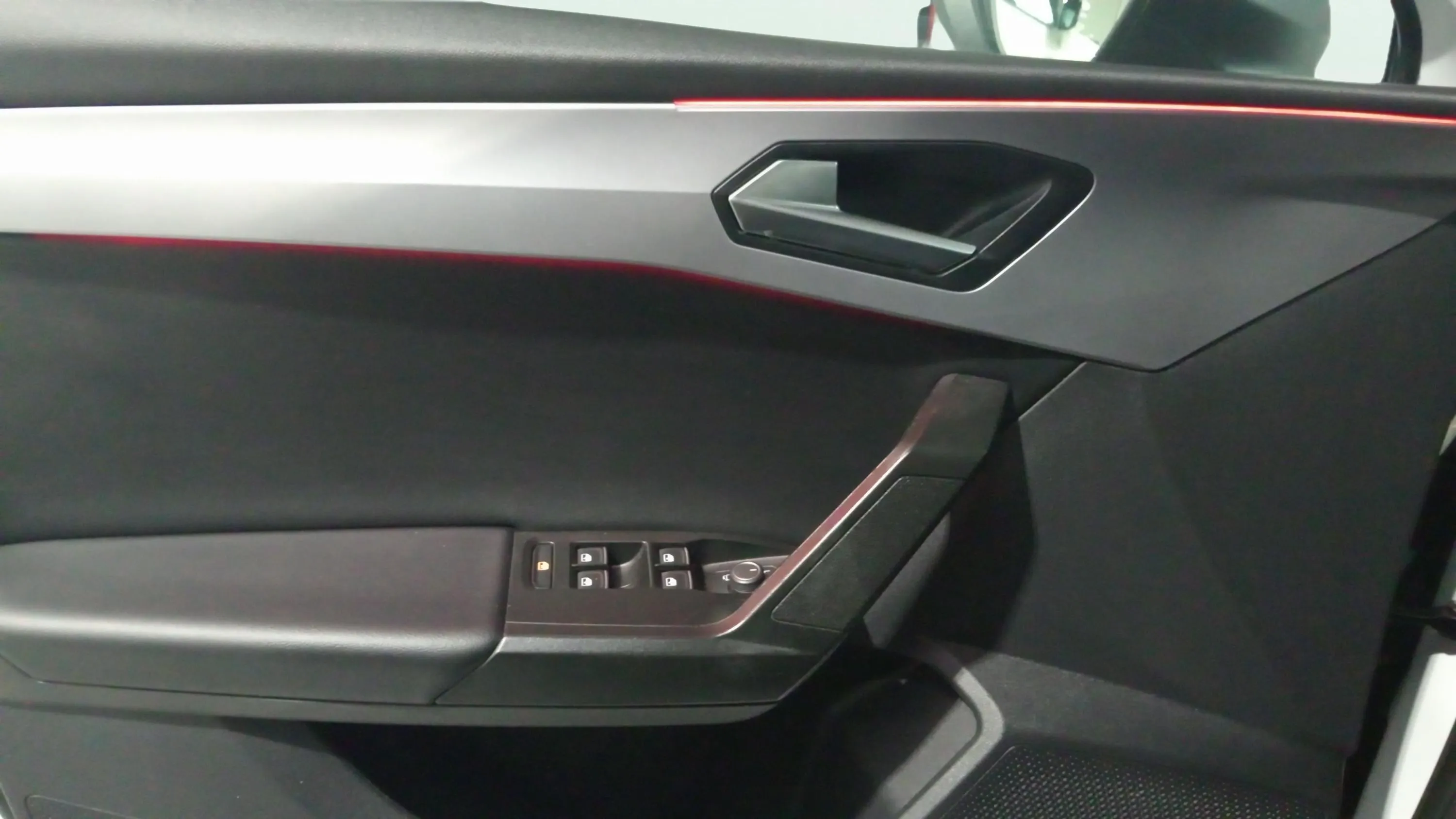 SEAT León 1.0 TSI FR 25 Aniversario - foto 24