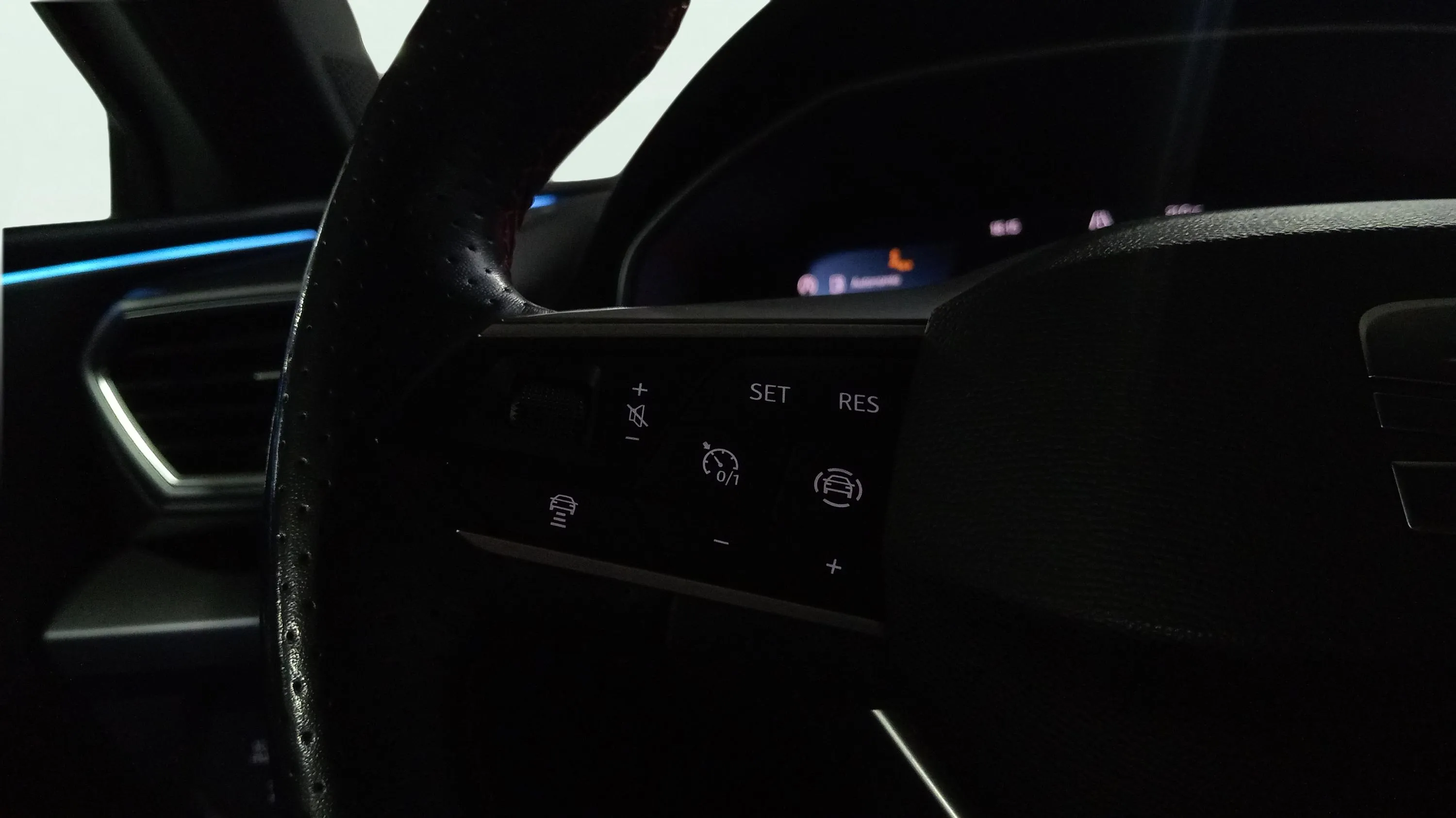 SEAT León 1.0 TSI FR 25 Aniversario - foto 20