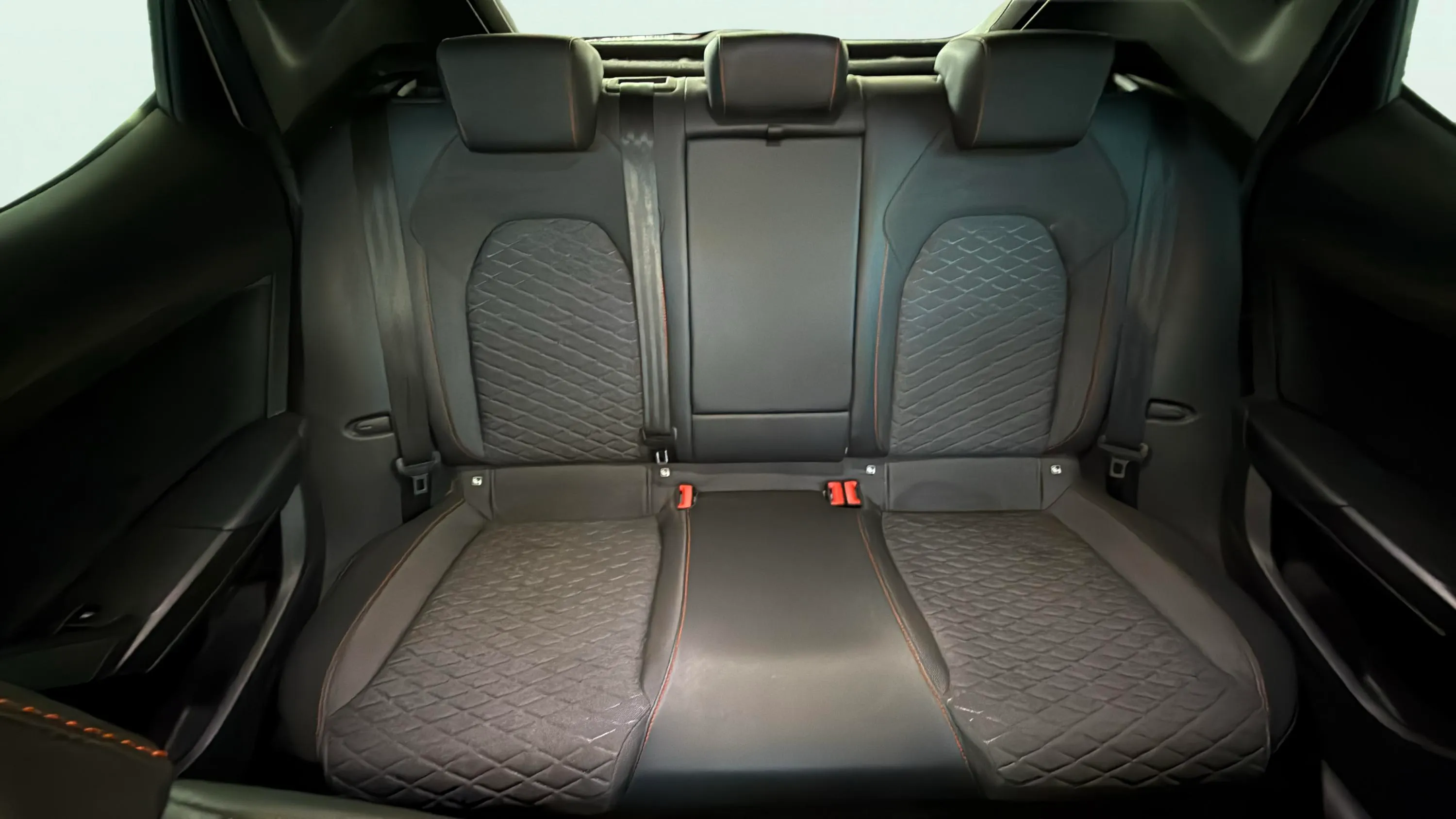 SEAT León 1.0 TSI FR 25 Aniversario - foto 16