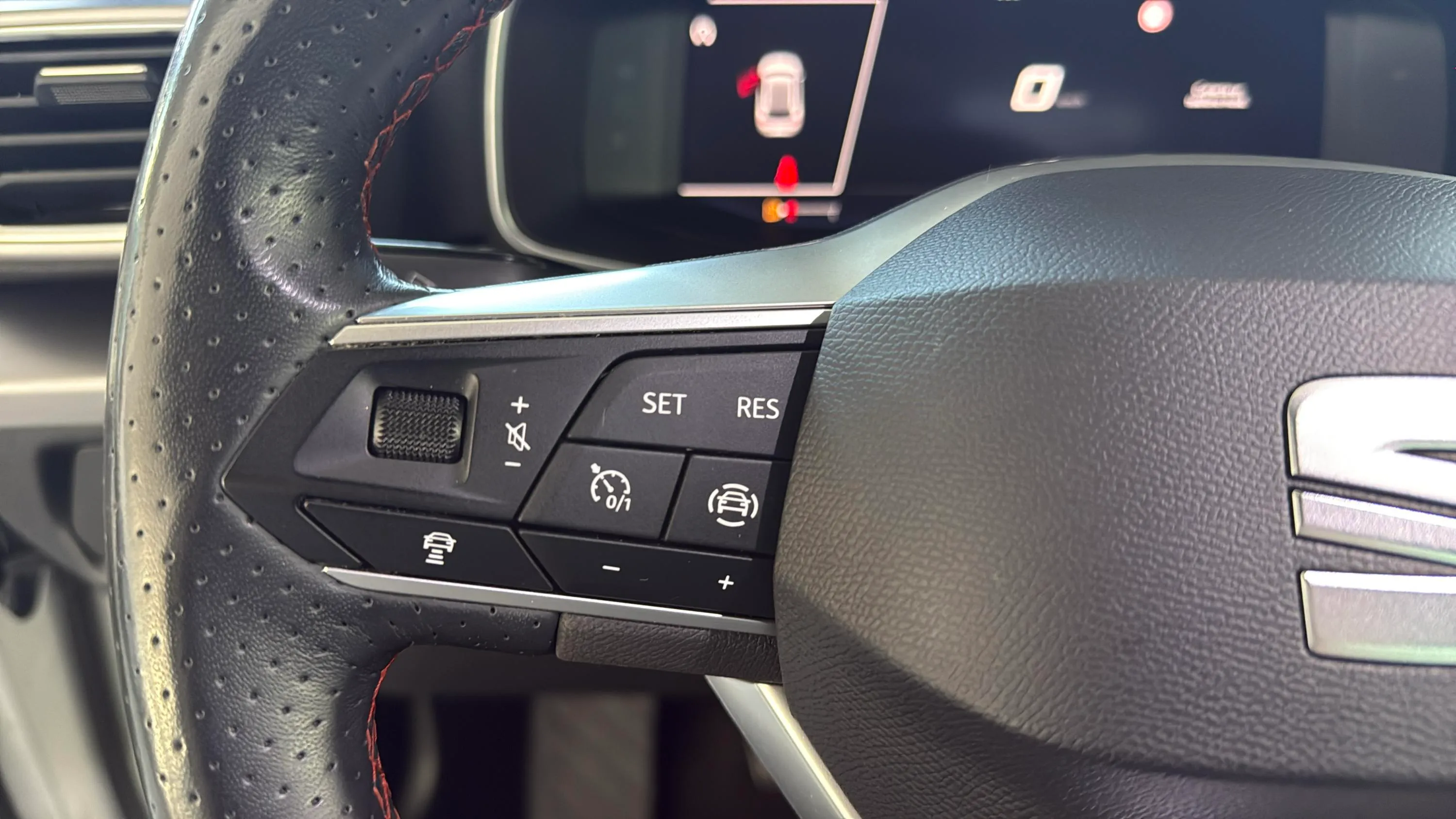 SEAT León 1.0 TSI FR 25 Aniversario - foto 17