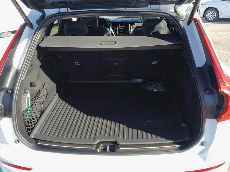 Volvo XC60 2.0 T6 AWD Recharge R-Design - foto 43