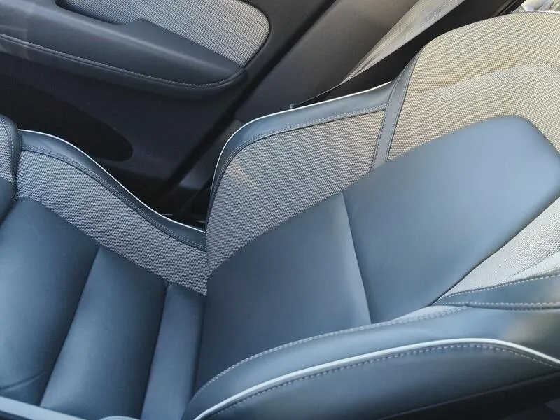 Volvo XC60 2.0 T6 AWD Recharge R-Design - foto 21