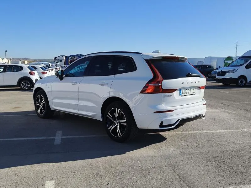 Volvo XC60 2.0 T6 AWD Recharge R-Design - foto 4