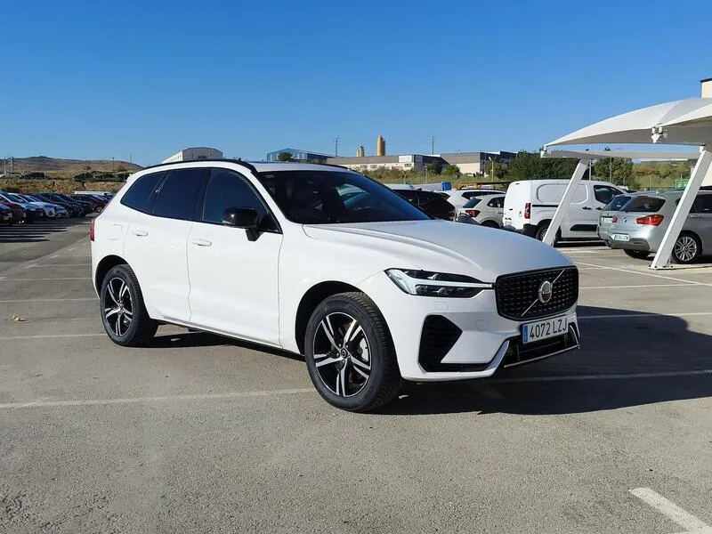 Volvo XC60 2.0 T6 AWD Recharge R-Design - foto 8