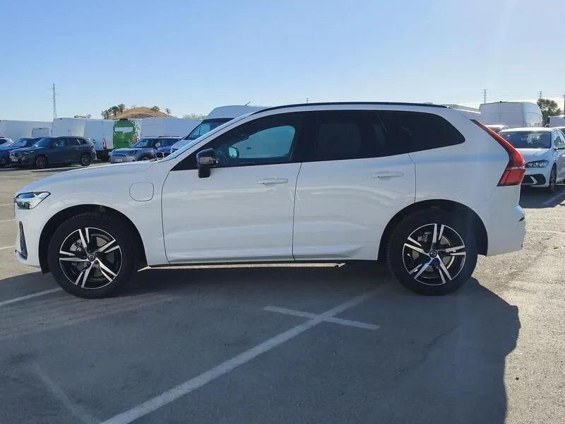Volvo XC60 2.0 T6 AWD Recharge R-Design - foto 3