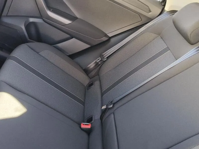 Volkswagen T-Roc Life 1.0 TSI - foto 32
