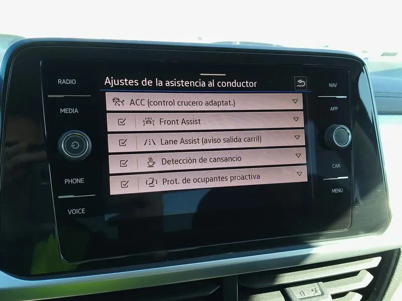 Volkswagen T-Roc Life 1.0 TSI - foto 17