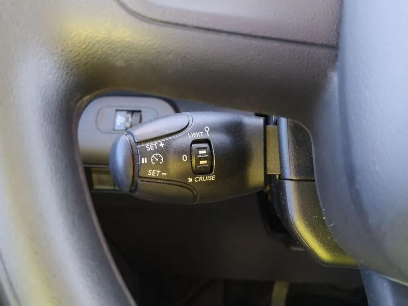 Citroën Berlingo BlueHDi 100 Club - foto 22