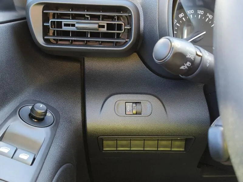 Citroën Berlingo BlueHDi 100 Club - foto 24