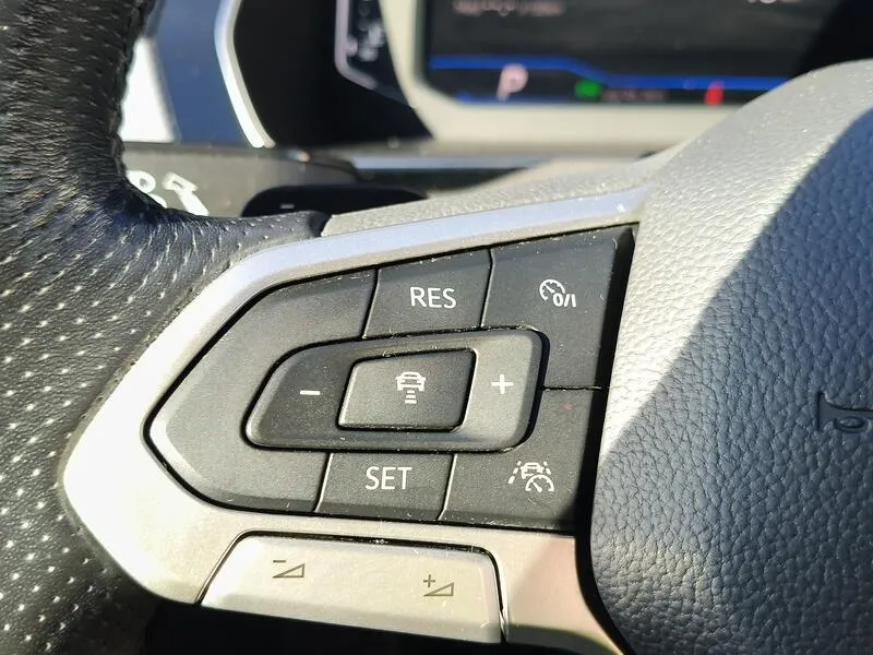 Volkswagen Passat R-Line 2.0 TDI - foto 27