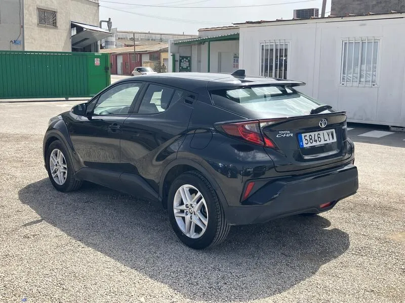 Toyota C-HR 1.8 125H Active - foto 4