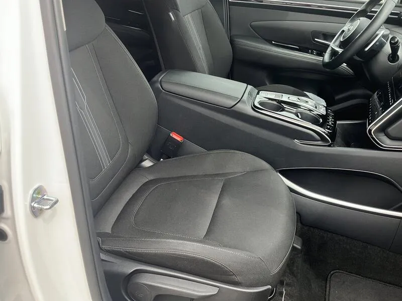 Hyundai Tucson 1.6 T-GDi 48V Tecno Sky - foto 26