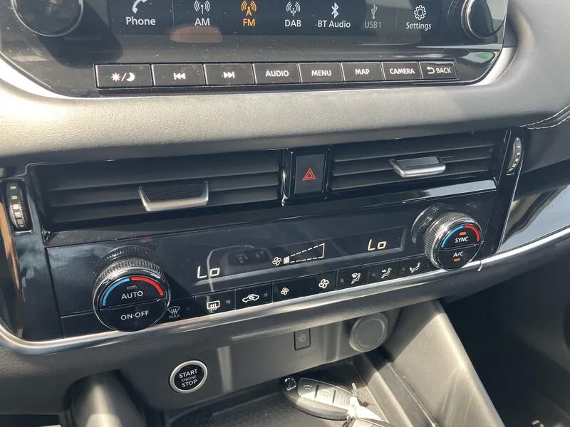 Nissan Qashqai DIG-T mHEV Xtronic N-GO - foto 33