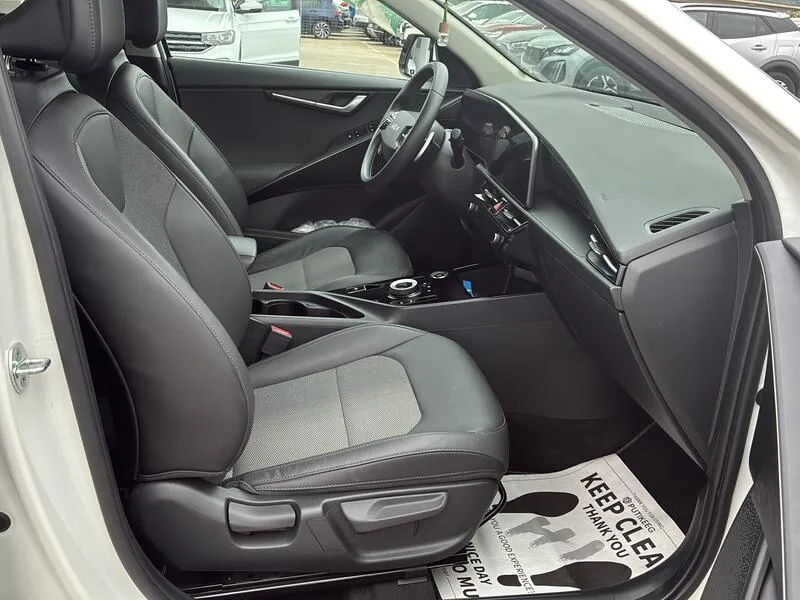 Kia Niro 1.6 GDi HEV Drive - foto 30