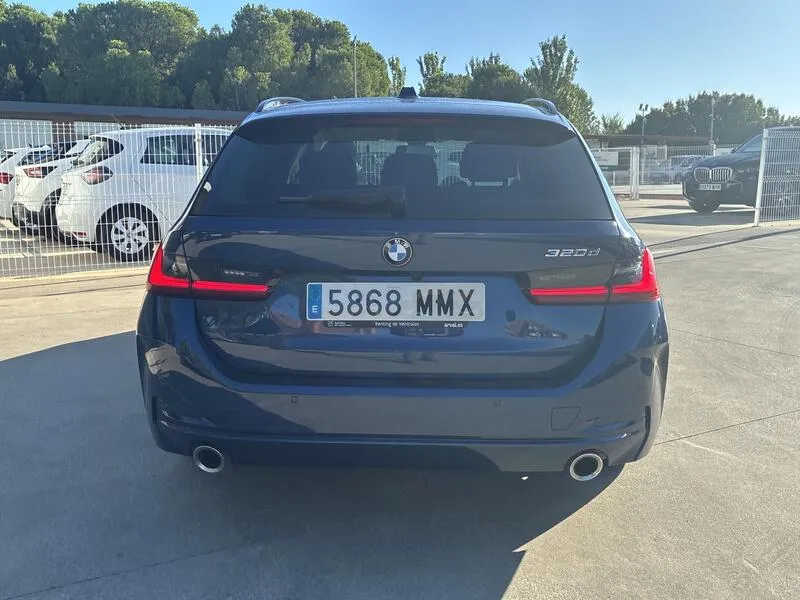 BMW Serie 3 Touring 320d 2.0 - foto 5