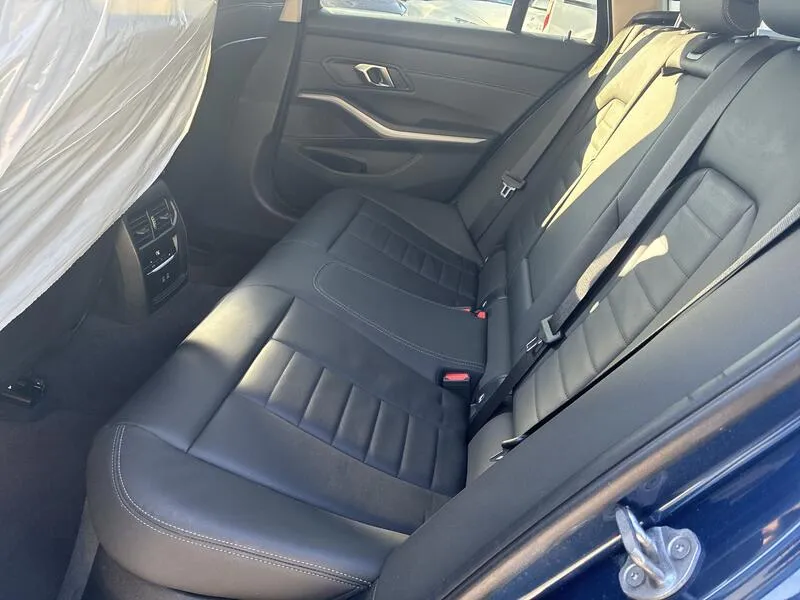 BMW Serie 3 Touring 320d 2.0 - foto 22