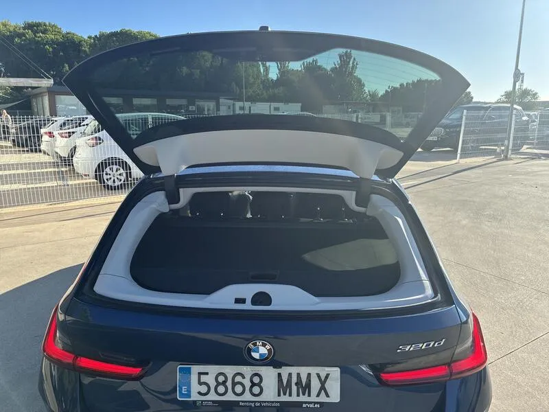 BMW Serie 3 Touring 320d 2.0 - foto 15