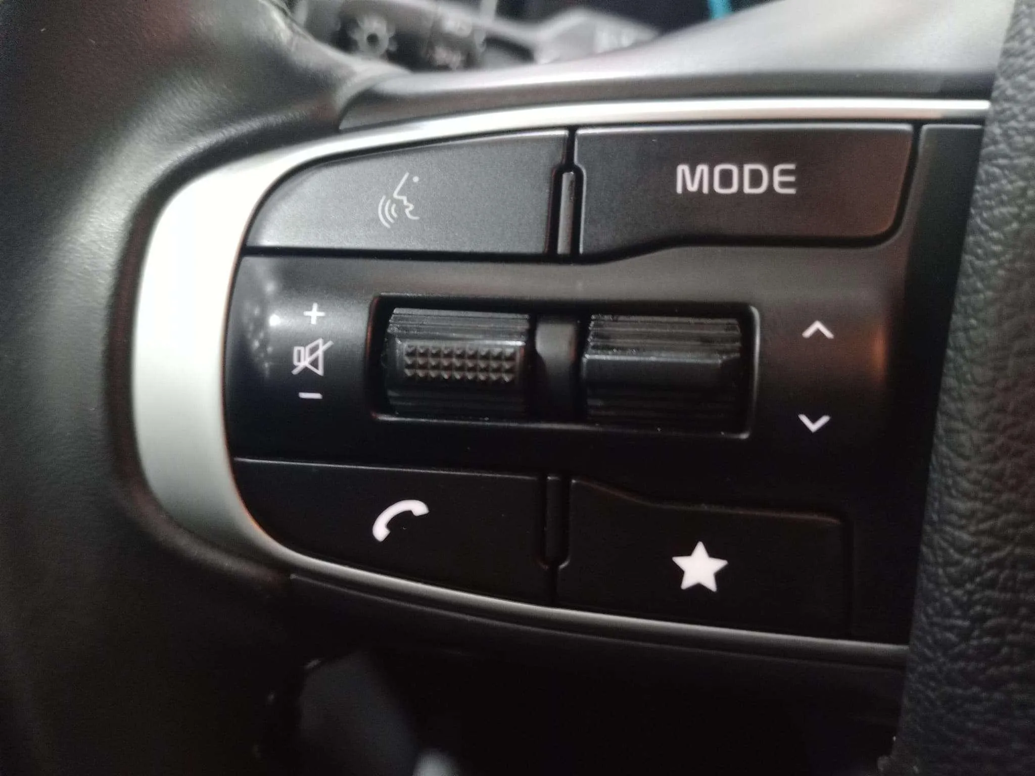 Kia Sportage 1.6 T-GDi MHEV Drive 4x2 - foto 18
