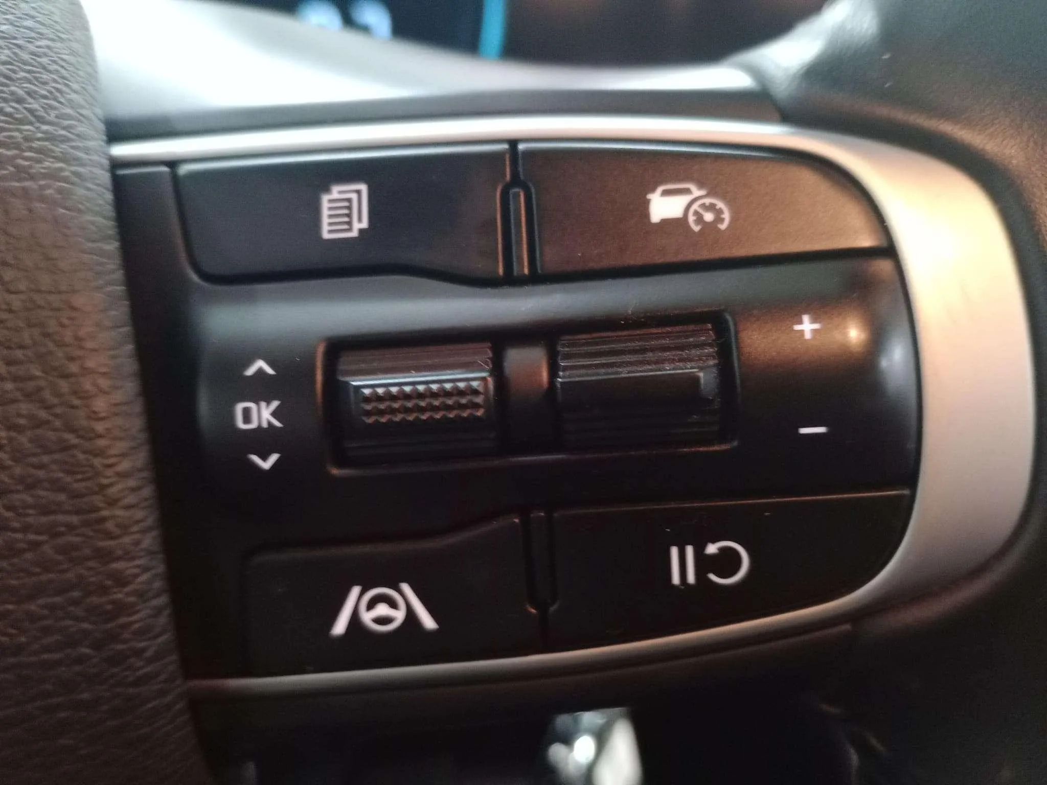 Kia Sportage 1.6 T-GDi MHEV Drive 4x2 - foto 19