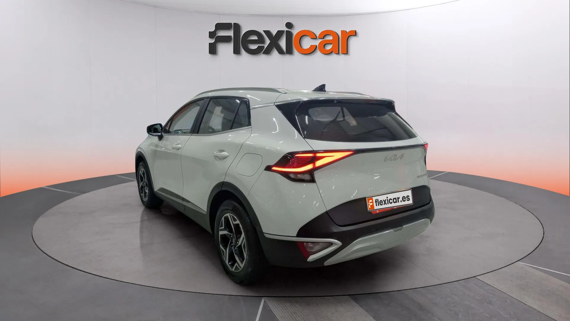 Kia Sportage 1.6 T-GDi MHEV Drive 4x2 - foto 4