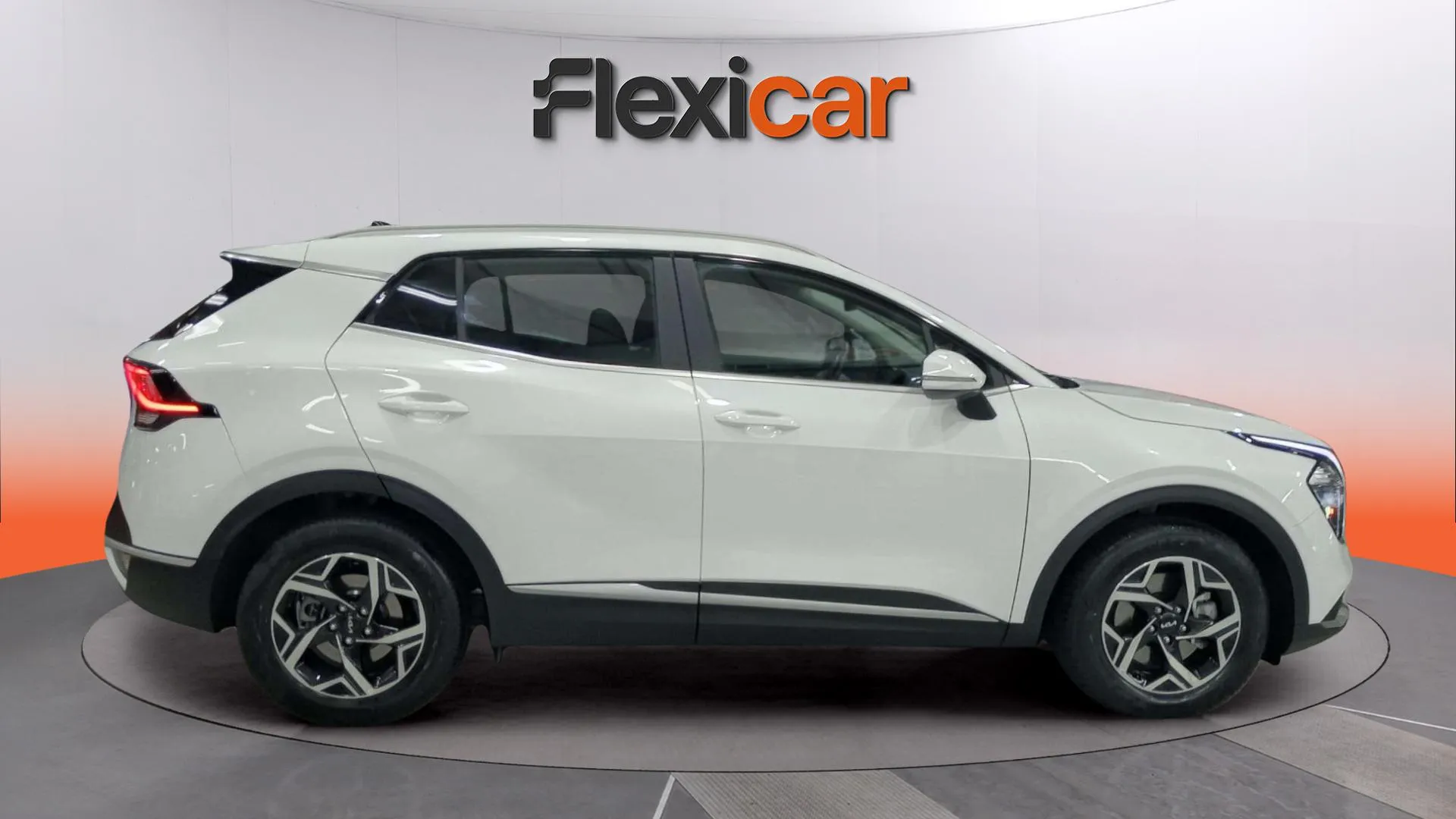 Kia Sportage 1.6 T-GDi MHEV Drive 4x2 - foto 7