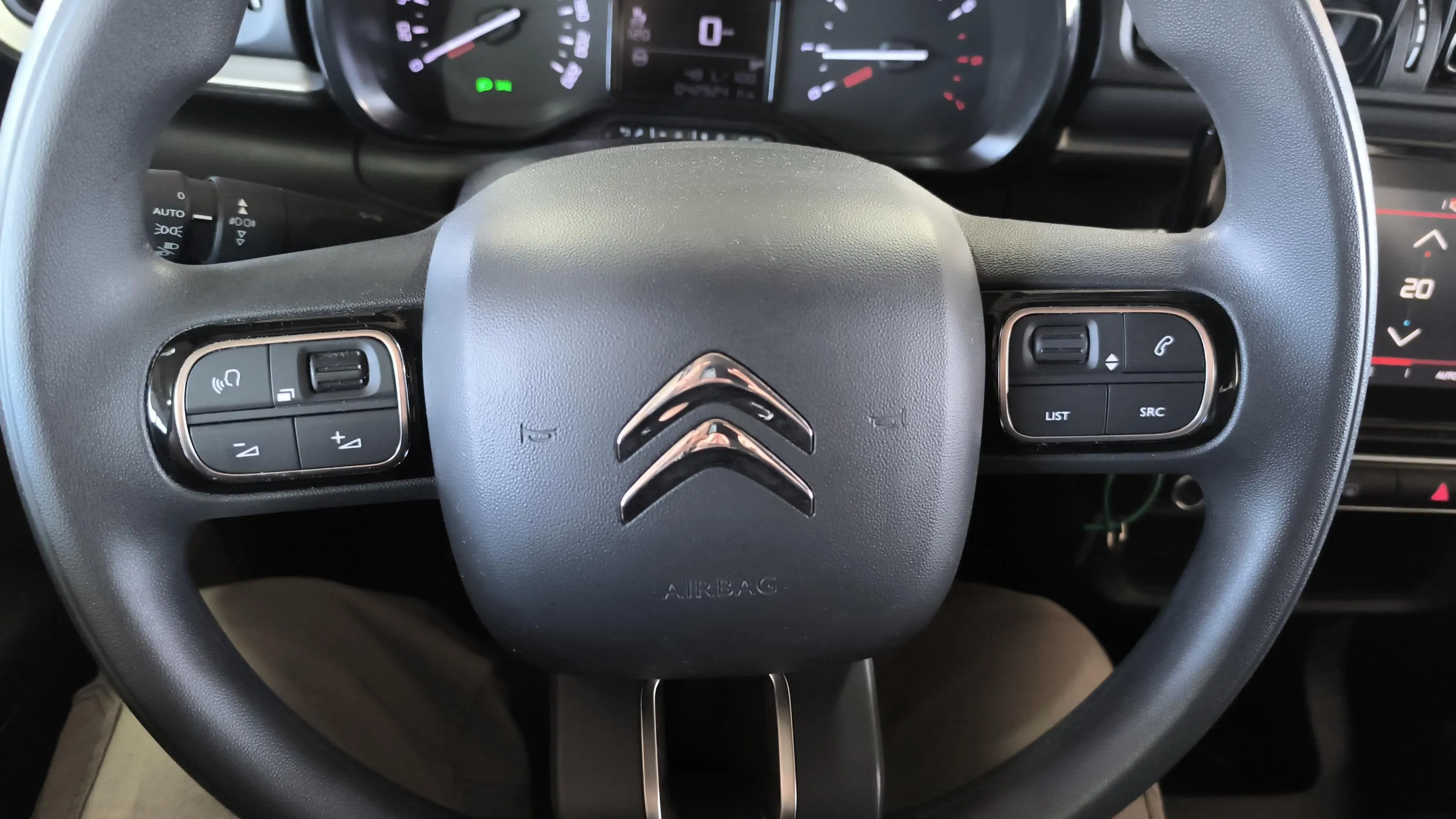Citroën C3 BlueHDi Plus - foto 18