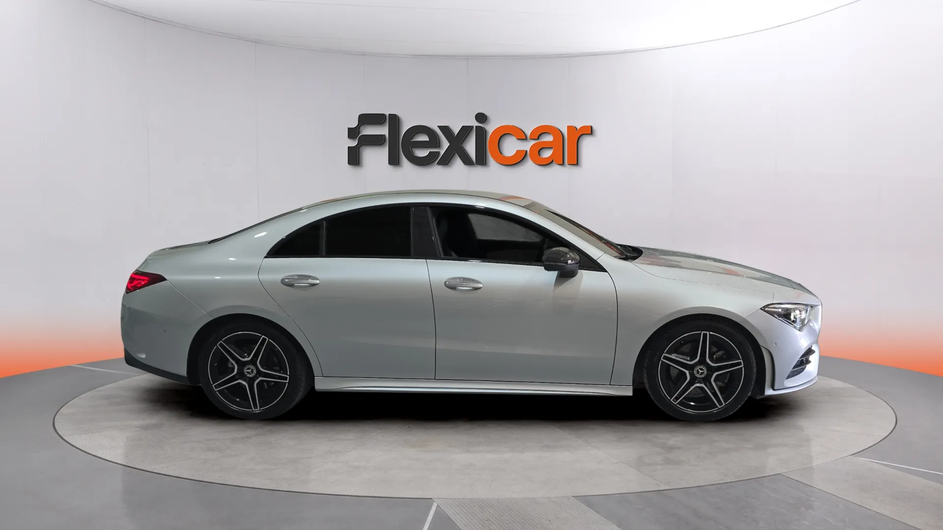Mercedes-Benz CLA 200 D DCT - foto 4