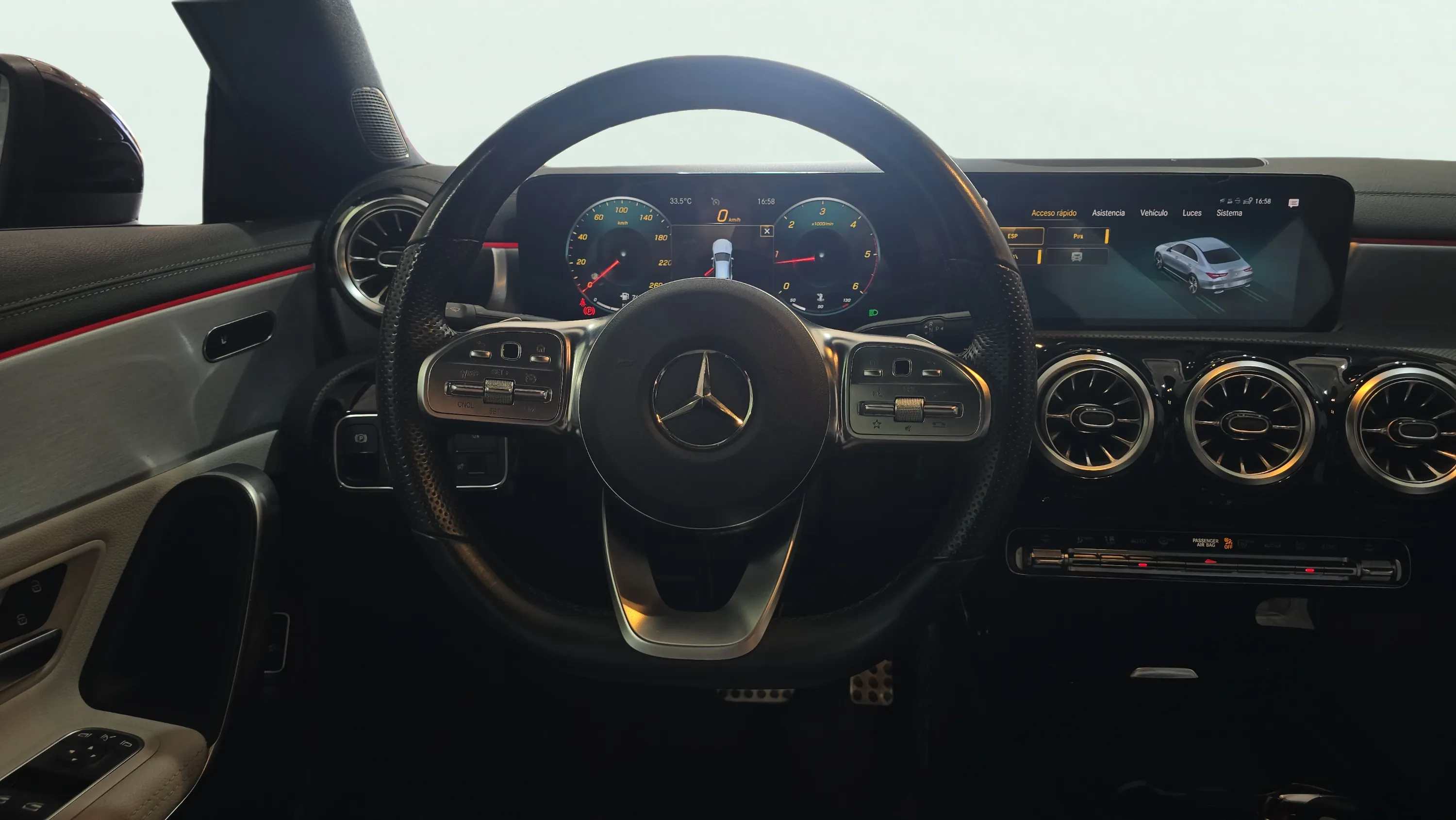 Mercedes-Benz CLA 200 D DCT - foto 12