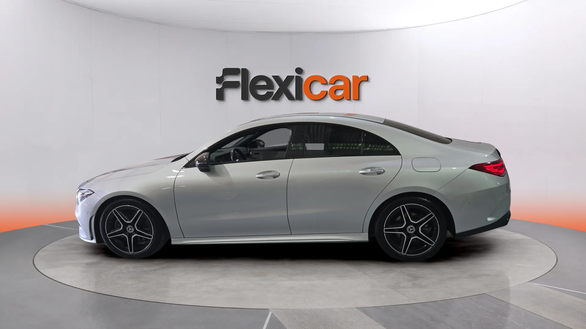 Mercedes-Benz CLA 200 D DCT - foto 9