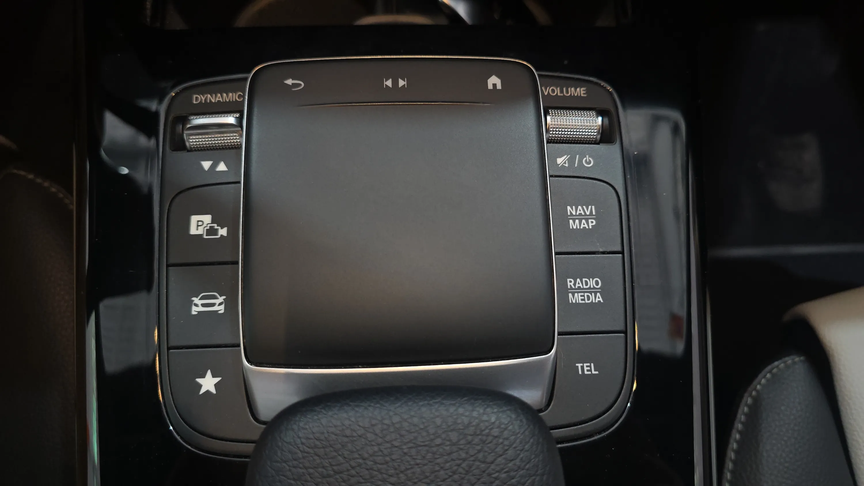 Mercedes-Benz CLA 200 D DCT - foto 16