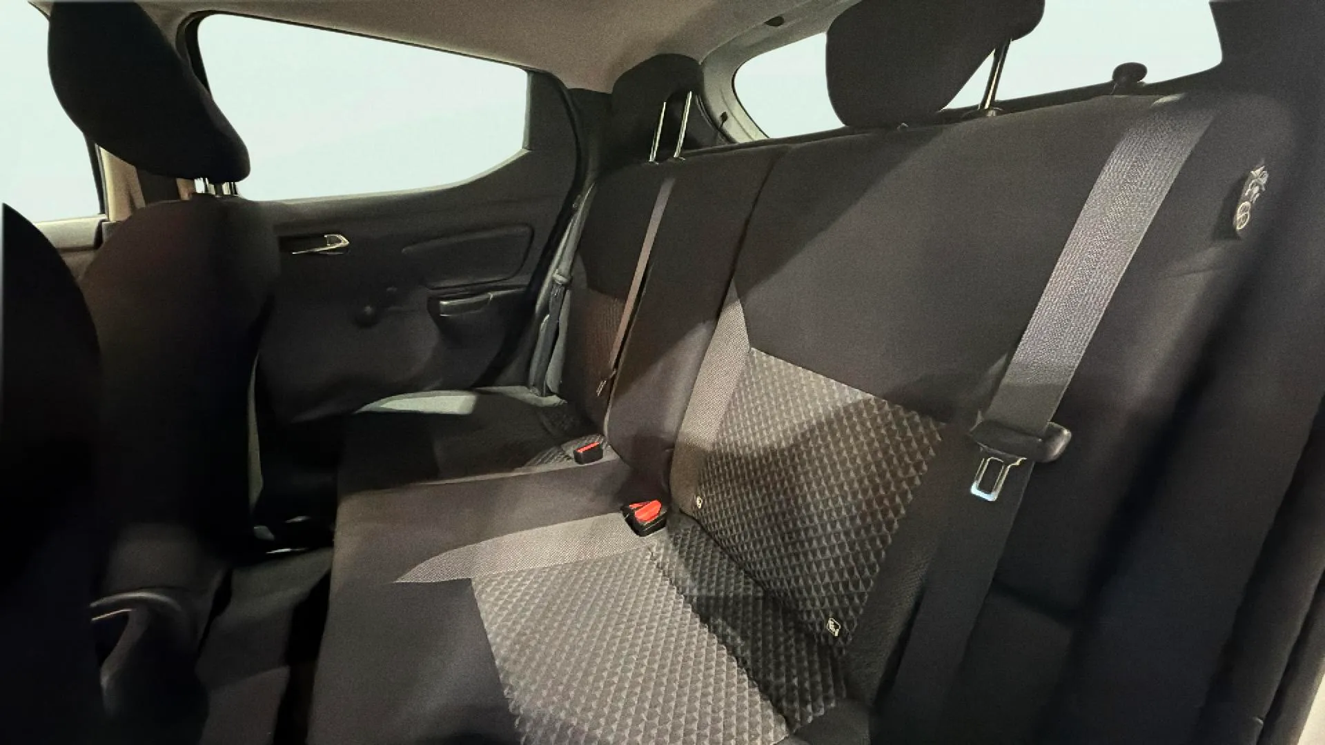Nissan Micra IG-T E6D N-Connecta - foto 17