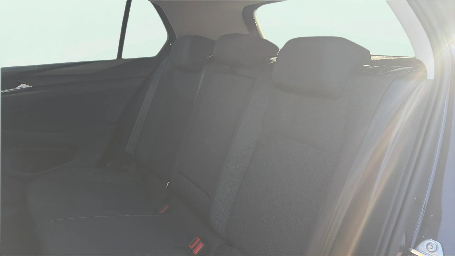 Volkswagen Golf 2.0 TDI - foto 12