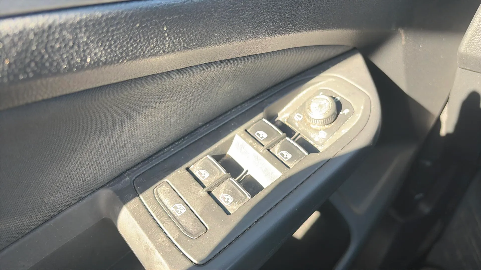 Volkswagen Golf 2.0 TDI - foto 22
