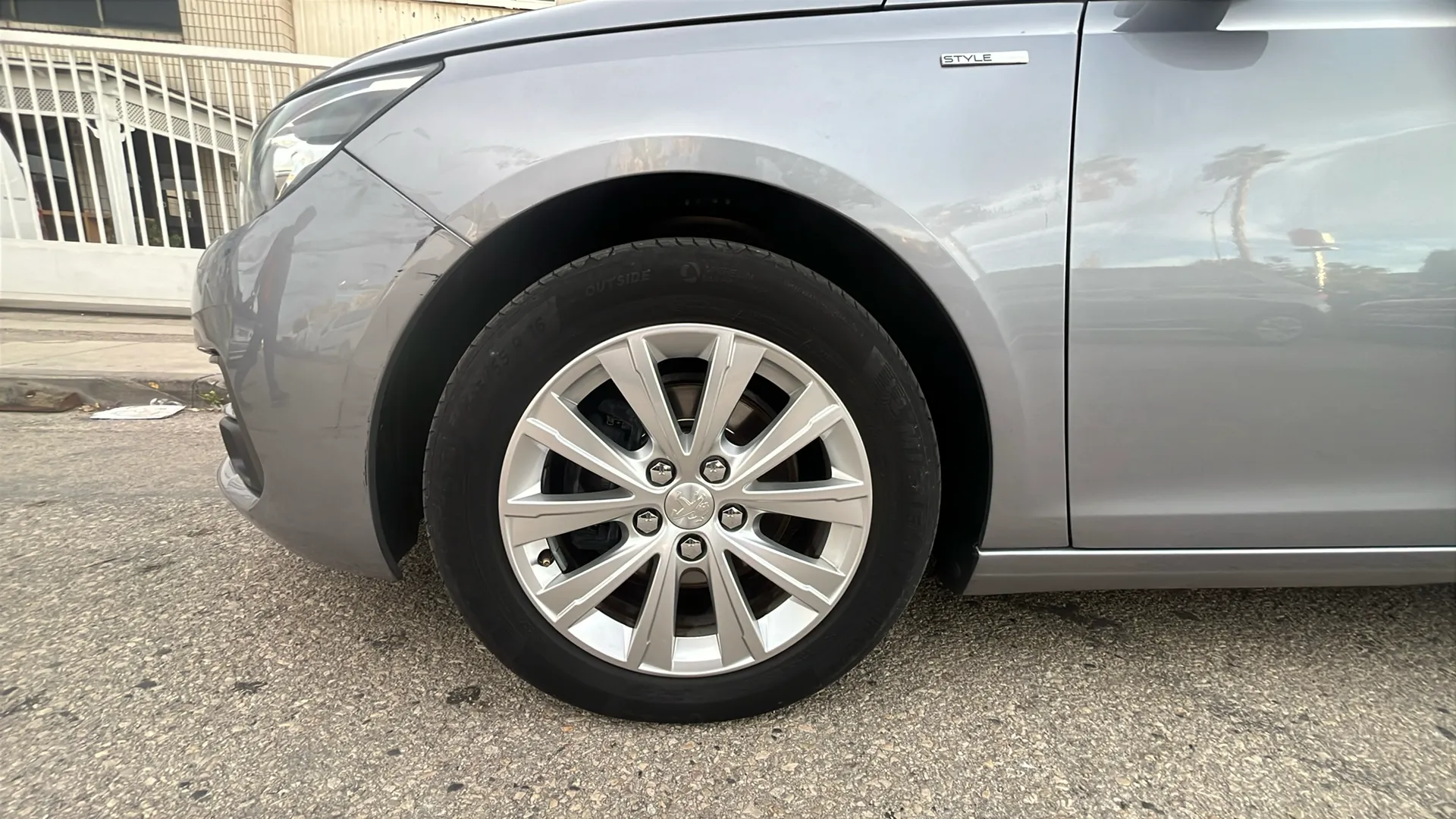 Peugeot 308 SW Active PureTech 110 - foto 17