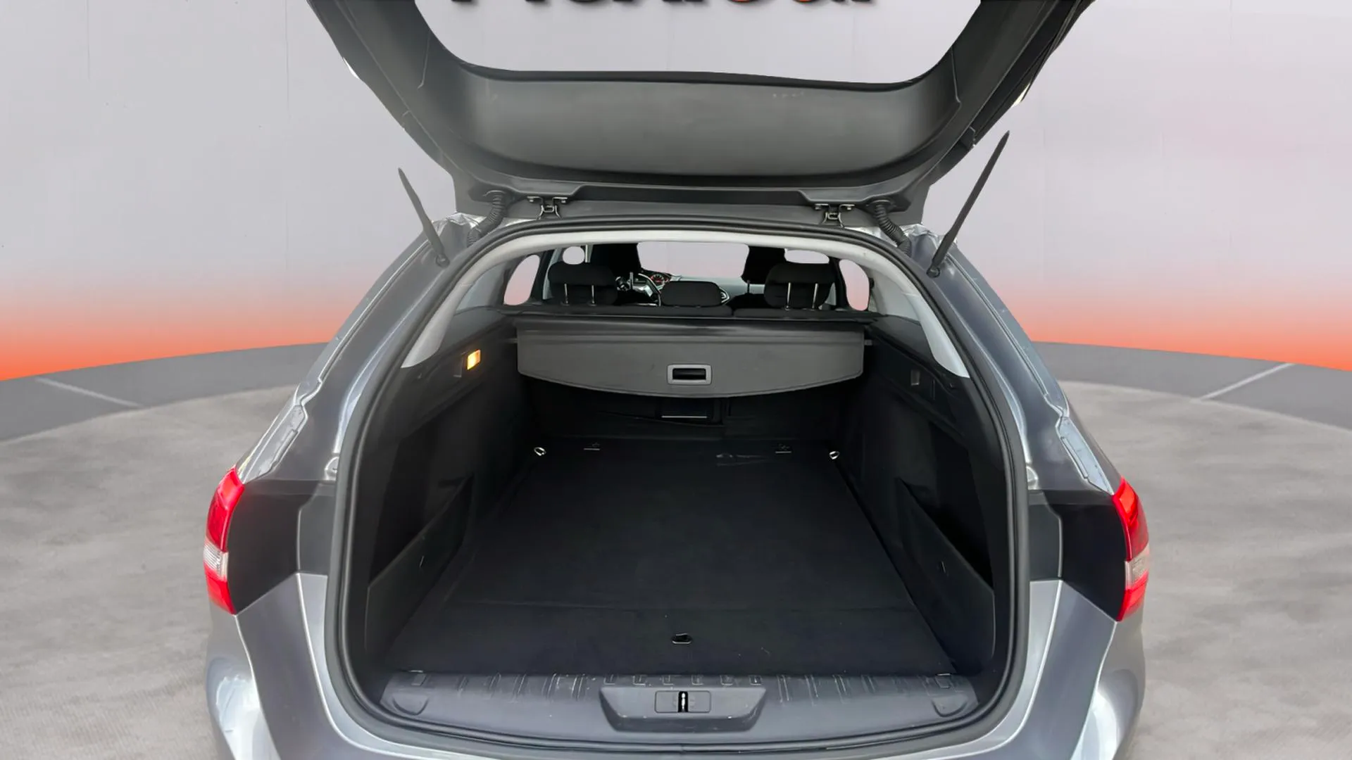 Peugeot 308 SW Active PureTech 110 - foto 9