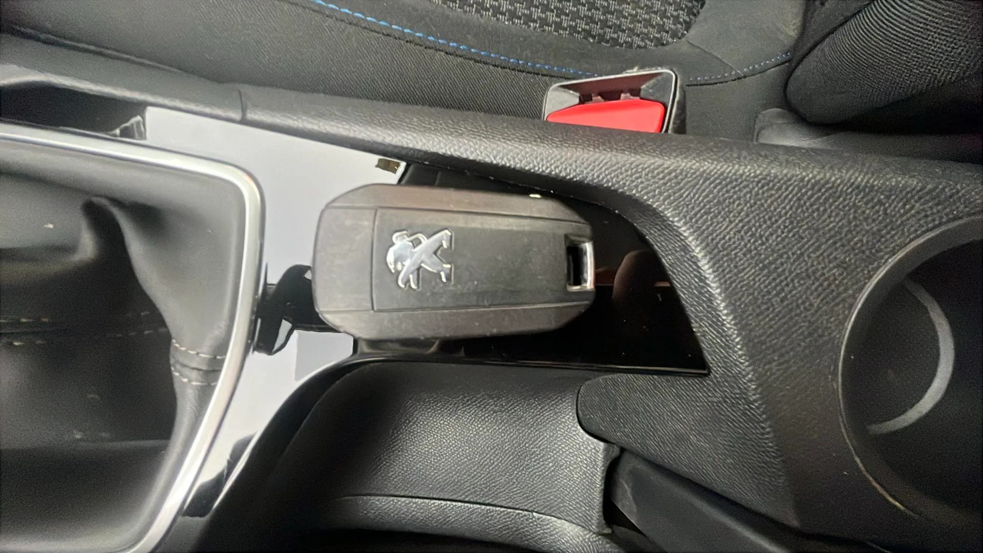 Peugeot 308 SW Active PureTech 110 - foto 20
