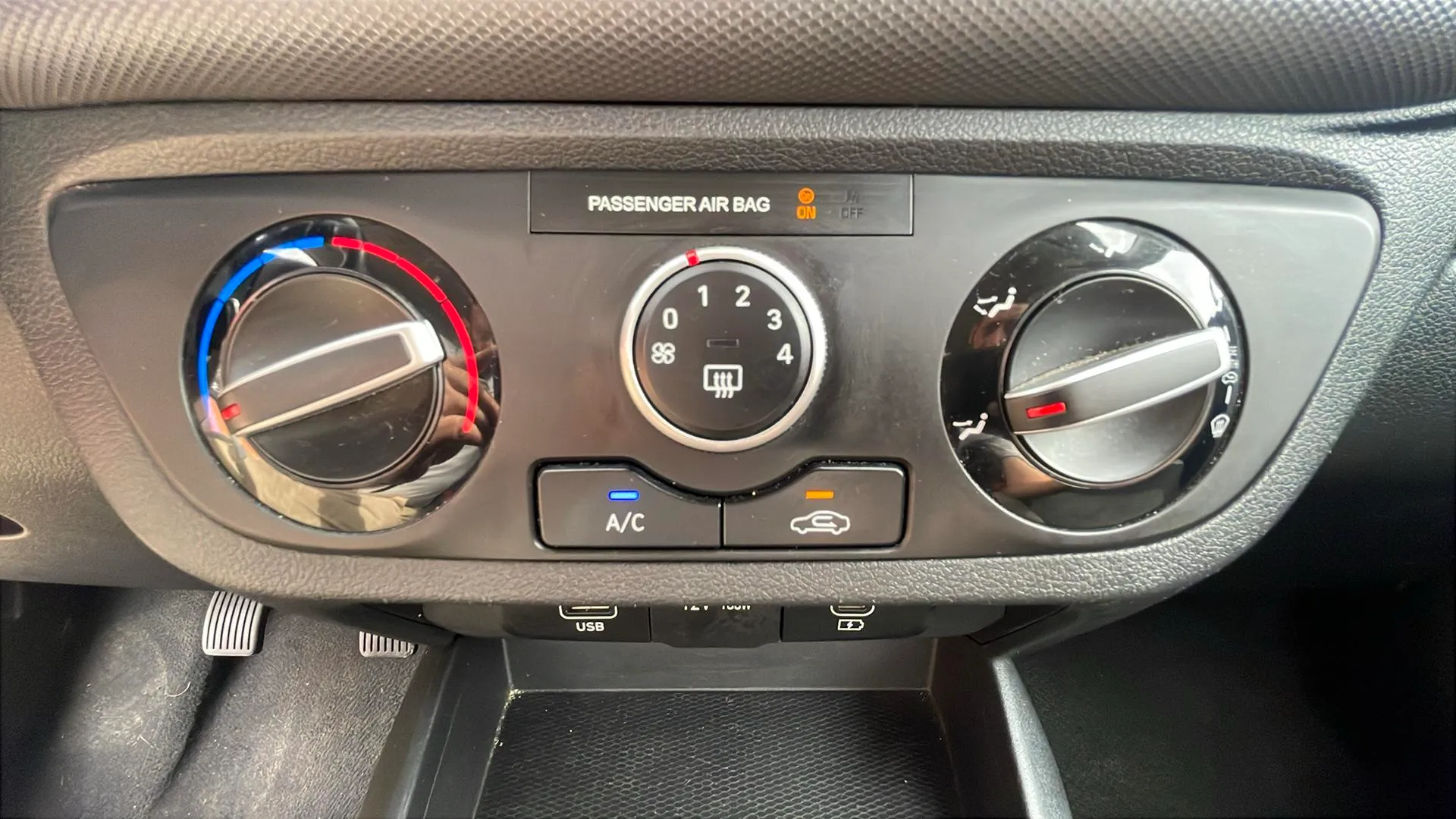 Hyundai i10 1.0 Klass - foto 24