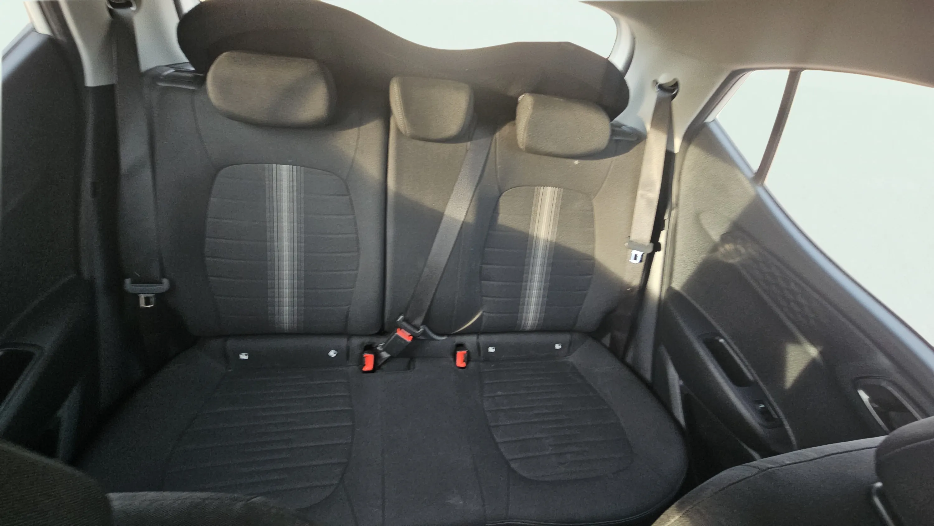 Hyundai i10 1.0 Klass - foto 15