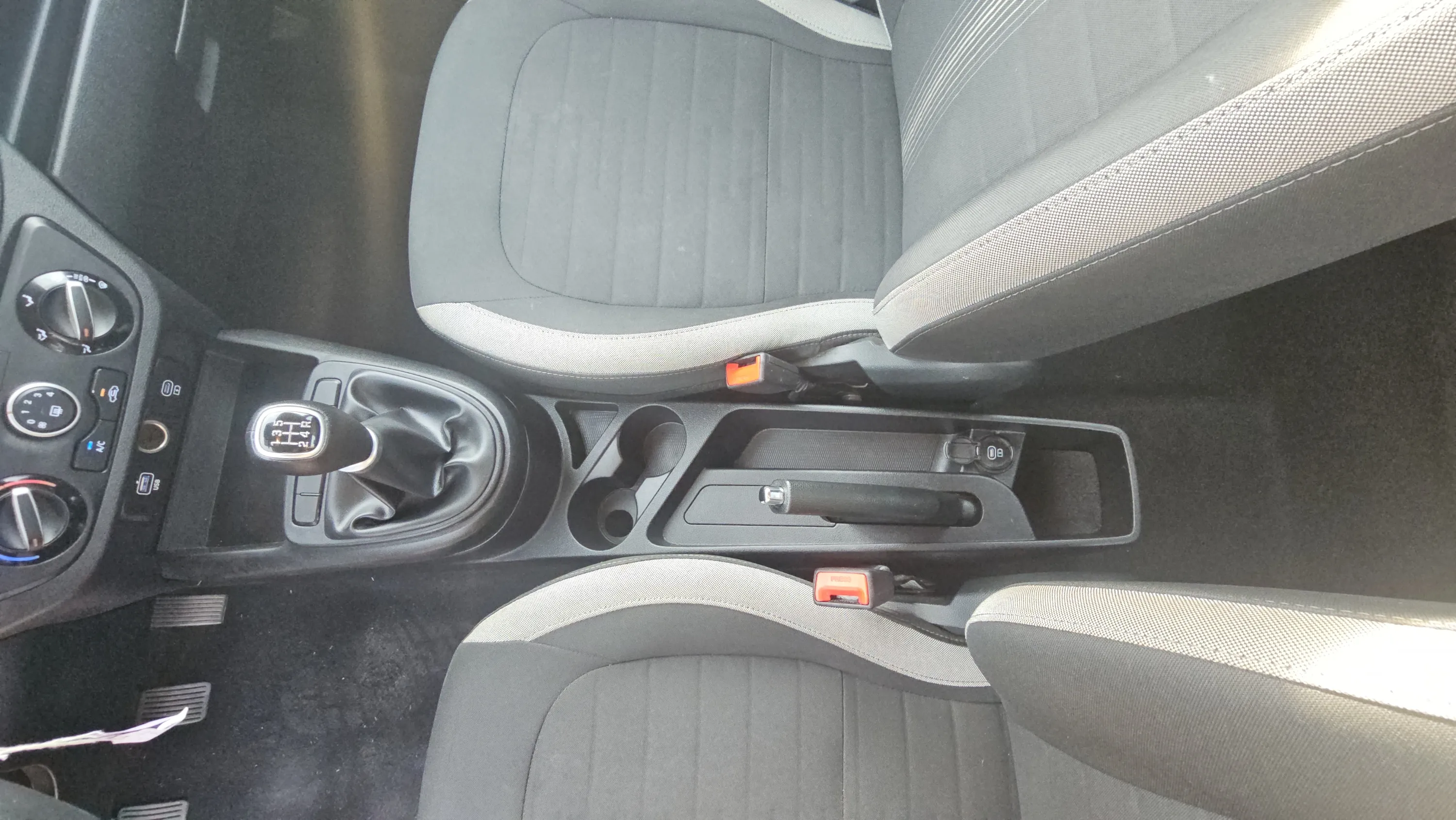 Hyundai i10 1.0 Klass - foto 17